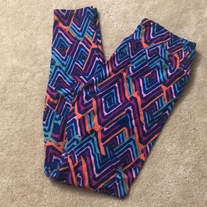Multi Color Zigzag OS LuLaRoe Leggings